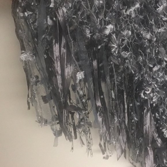 Hand woven silk poncho. Super soft. - Picture 3 of 3